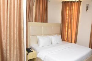 Foto da galeria de Room in Lodge - Bahamas Hotels International em Abuja