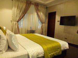 Gallery image of Room in Lodge - World Lilies Hotel Events Place in Ibadan