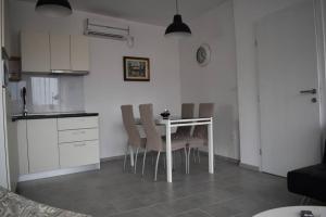 Kuchyň nebo kuchyňský kout v ubytování Apartman WALKOW