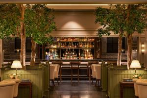 Ο χώρος του lounge ή του μπαρ στο Carton House A Fairmont Managed hotel