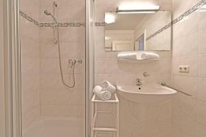 Koupelna v ubytování BER-511-Appartementresidenz + 10 fotografií