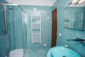 Ένα μπάνιο στο Casa Carlotta - Goelba +15 φωτογραφίες