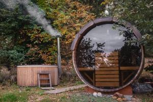 Giardino di ENJOY COZY Tree House Hills Forest Gardens Beautiful Views Sauna Hotbath