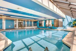 Ocean Park Resort - Oceana Resorts Vacation Rentals内部或周边的泳池