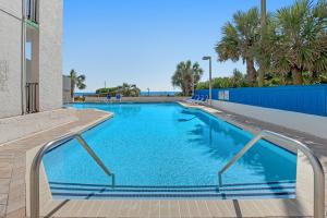 Bazén v ubytování Ocean Park Resort - Oceana Resorts Vacation Rentals nebo v jeho okolí