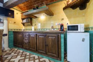 Kuchyň nebo kuchyňský kout v ubytování Casa Nazarí - Setenil de las Bodegas