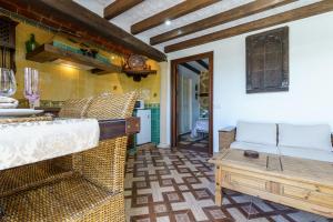 Posezení v ubytování Casa Nazarí - Setenil de las Bodegas