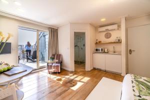 Cucina o angolo cottura di Paamonim Hotel Jerusalem