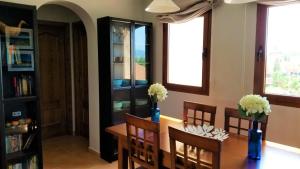 The library in Az apartmant