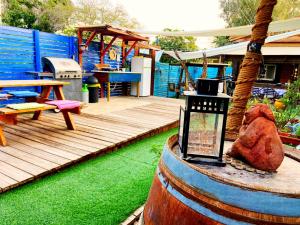 En hage utenfor Libi Bamidbar, Healing & Relaxation Resort in The Dead Sea