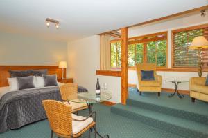 A seating area at Arrowtown House Boutique Hotel