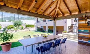 Fotografie z fotogalerie ubytování Villa Majkovica v destinaci Orasac