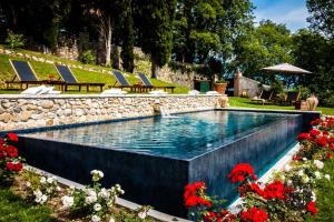Πισίνα στο ή κοντά στο Villa Verecondi Scortecci