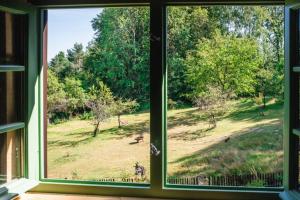 Zahrada ubytování ENJOY Cozy HOME Hills & Forest & Views & Gardens & Sauna Whirlpool Bath