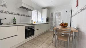 Kuchnia lub aneks kuchenny w obiekcie Chalet Amelie