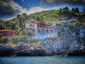 I 10 migliori hotel vicino alla spiaggia di Porto Santo Stefano, Italia |  Booking.com