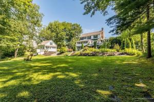 Gallery image of Beautiful PRIVATE Oasis - On the River's Edge in Kennebunk