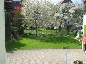 Vonkajšia záhrada v ubytovaní Pension Rak