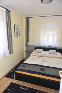 Zdjęcie z galerii obiektu Holiday Home Gyenesdias 5 w Gyenesdiás