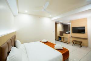 TV a/nebo společenská místnost v ubytování Lee-Benz ARK HOTEL