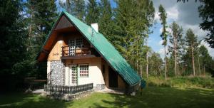 The building in which the holiday home is located