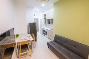 Η κουζίνα ή μικρή κουζίνα στο Cantonment Serviced Apartment
