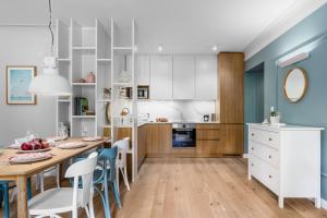 Cuina o zona de cuina de Sanhaus - Porto and Madera Boutique Apartments