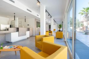 Posezení v ubytování Horizon Hotel Badesi