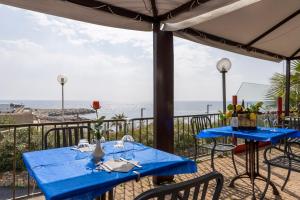 Foto dalla galleria di Albergo Ristorante Lucciola a Santo Stefano al Mare