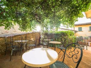 Restoran või mõni muu söögikoht majutusasutuses Paradiso in Chianti