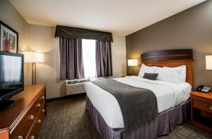 Postel nebo postele na pokoji v ubytování Best Western Plus Moncton