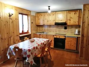 Kuchyň nebo kuchyňský kout v ubytování Sunlake - Estoul