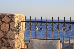 A general sea view or a sea view taken from A villát