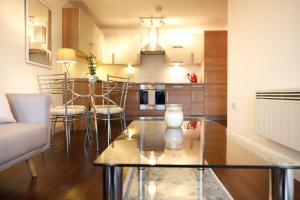 Gallery image of Beautiful 2 Bedroom Property in Borough in London