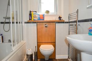 Modern 2 Bedroom Property in Central Edinburgh