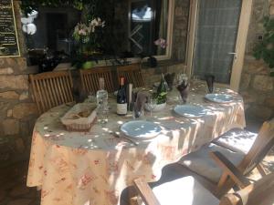 Fotografie z fotogalerie ubytování Atelier du Philosophe v destinaci Saint-Victor