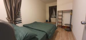 Villa with private Pool and Sauna @ Nilai客房内的一张或多张床位
