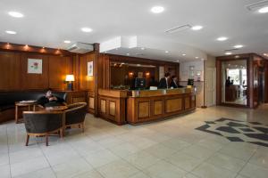 
El lobby o recepción de Tucuman Center Suites&Business
