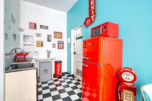 Una cocina o kitchenette en Le Riquet's - Toulouse hypercentre