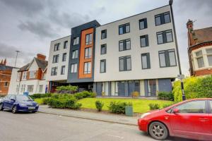 Gallery image of Modern & Stylish 2BR Apartment - Queens House in Coventry