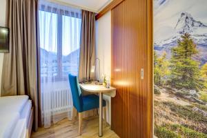 Nespecifikovaný výhled na hory nebo výhled na hory při pohledu z hotelu + 17 fotografií