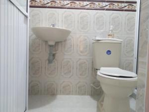 Vannituba majutusasutuses Apartamento oasis del norte