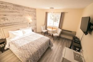 Gallery image of Inn on Canyon in Radium Hot Springs