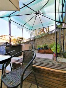 Balkón nebo terasa v ubytování Hostal Caleta Abarca