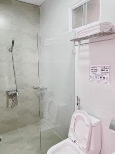 Koupelna v ubytování Tuyet Son Hotel