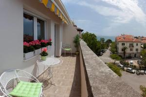 Balkón alebo terasa v ubytovaní Beach apartment Butterfly with sea view