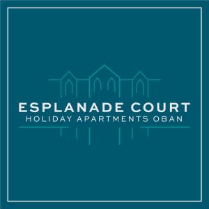 um logótipo para um clã de nomeações de férias no tribunal de emergência em Esplanade Court Holiday Apartments em Oban