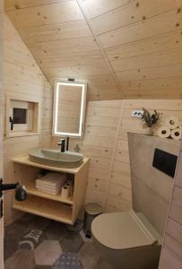 Ванная комната в Chalet Velika Planina-I FEEL ALPS