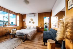 Posedenie v ubytovaní Studio With Seaview and Private Terrace