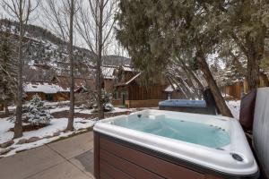 Gallery image of The Bivvi Hostel Telluride in Telluride